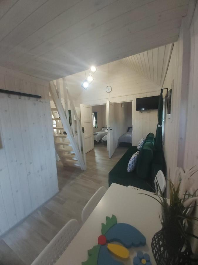 Lodge Farwne Checze - Kolorowe Wdzydze Kiszewskie